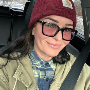 Meet your Posher, Valerie